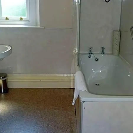 Lutwidge Arms Limited 3*